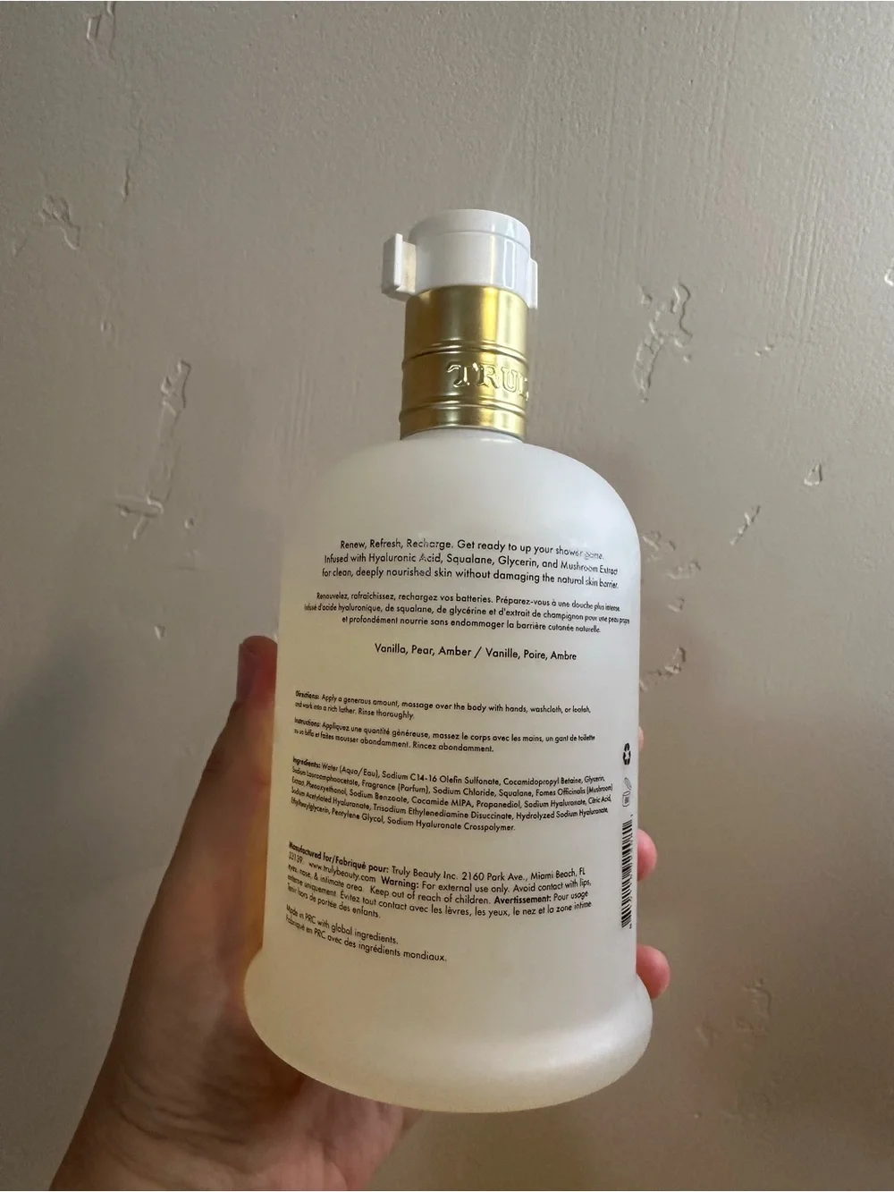 TRULY Vanilla Baby Hydra-Renew Body Wash New and Sealed